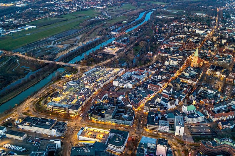 Aerial view, overview of Hamm at night, Technical Town Hall, Alleecenter ECE, Luther Church in the Luther Quarter, Bockum-Hövel, Hamm, Ruhr Area, North Rhine-Westphalia, Germany, DE, Europe, birds-eyes view, aerial view, aerial photography, aerial photography, overview, bird's eye view, night view, twilight shot, Hamm at night
