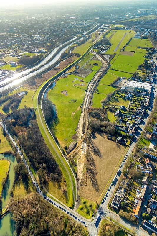 Aerial photo, Lippewiesen, reconstruction of Lippe meadows between Hamm-Lippewiesen airfield and Lippe, EDLH, runway extension in the approach area of runway 24 and runway 06, Heessen, Hamm, Ruhr area, North Rhine-Westphalia, Germany, DEU, Europe, birds-eyes view, aerial photo, aerial photography, aerial photography, overview, overview, bird's eye view, Lippe, Lippe dam, dam relocation, extension of Hamm airfield runway, special airfield