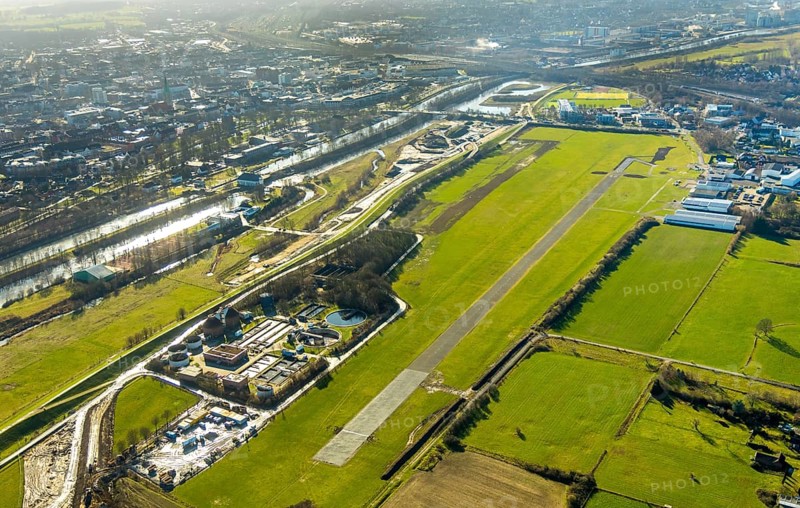 Aerial photo, Lippewiesen, reconstruction of Lippe meadows between Hamm-Lippewiesen airfield and Lippe, EDLH, runway extension in the approach area of runway 24 and runway 06, Heessen, Hamm, Ruhr area, North Rhine-Westphalia, Germany, DEU, Europe, birds-eyes view, aerial photo, aerial photography, aerial photography, overview, overview, bird's eye view, Lippe, Lippe dam, dam relocation, extension of Hamm airfield runway, special airfield