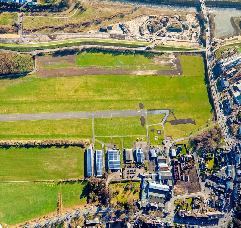 Aerial photo, Lippewiesen, reconstruction of Lippe meadows between Hamm-Lippewiesen airfield and Lippe, EDLH, runway extension in the approach area of runway 24 and runway 06, Heessen, Hamm, Ruhr area, North Rhine-Westphalia, Germany, DEU, Europe, birds-eyes view, aerial photo, aerial photography, aerial photography, overview, overview, bird's eye view, Lippe, Lippe dam, dam relocation, extension of Hamm airfield runway, special airfield