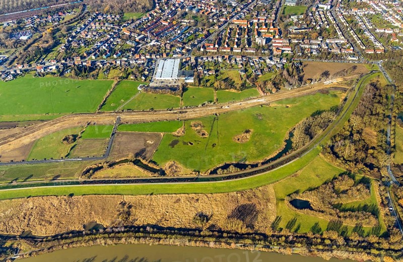 Aerial photo, Lippewiesen, reconstruction of Lippe meadows between Hamm-Lippewiesen airfield and Lippe, EDLH, runway extension in the approach area of runway 24 and runway 06, Heessen, Hamm, Ruhr area, North Rhine-Westphalia, Germany, DEU, Europe, birds-eyes view, aerial photo, aerial photography, aerial photography, overview, overview, bird's eye view, Lippe, Lippe dam, dam relocation, extension of Hamm airfield runway, special airfield