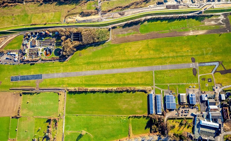 Aerial photo, Lippewiesen, reconstruction of Lippe meadows between Hamm-Lippewiesen airfield and Lippe, EDLH, runway extension in the approach area of runway 24 and runway 06, Heessen, Hamm, Ruhr area, North Rhine-Westphalia, Germany, DEU, Europe, birds-eyes view, aerial photo, aerial photography, aerial photography, overview, overview, bird's eye view, Lippe, Lippe dam, dam relocation, extension of Hamm airfield runway, special airfield
