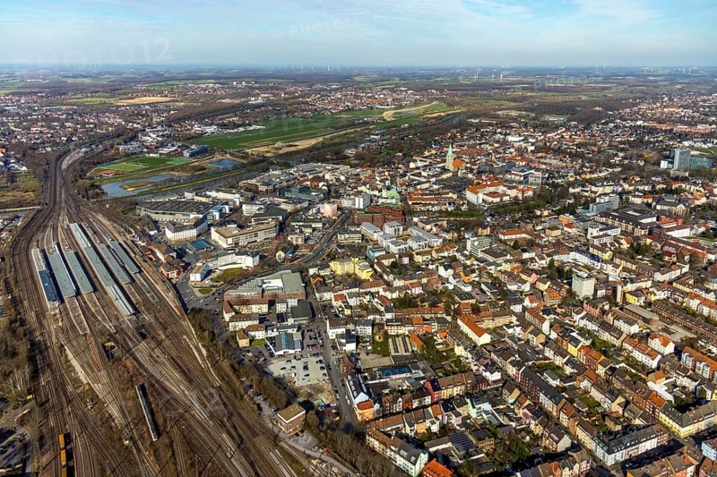 Aerial view, Hamm main station, city centre view, Hamm, Ruhr area, North Rhine-Westphalia, Germany, railway tracks, railway station, DE, Datteln-Hamm canal, Deutsche Bahn AG, Europe, distant view, river Lippe, commercial buildings, property tax, Hamm main station, main railway station, real estate, junction station, aerial view, aerial photography, aerial photography, S-Bahn, overview, bird's eye view, living and working, living and life, residential area, residential buildings, birds-eyes view, overview