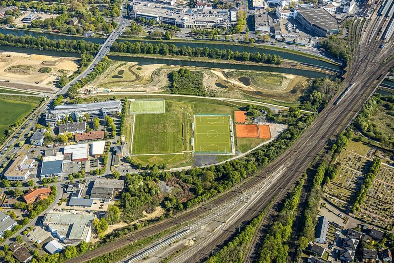 Aerial view, hockey and tennis club Hamm Philip-Reis-Straße, Lippe river, Hamm, Ruhr area, North Rhine-Westphalia, Germany, Duisburg, DE, Europe, birds-eyes view, aerial photograph, aerial photography, aerial photography, overview, bird's eye view