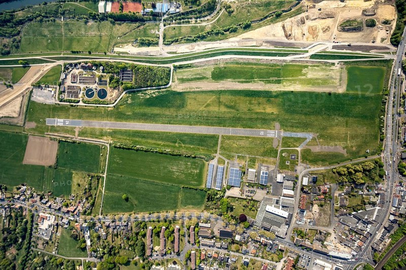 Hamm-Lippewiesen airfield EDLH, runway markings, Lippe reconstruction, Lippe river, Hamm, Ruhr area, North Rhine-Westphalia, Germany, DE, Europe, aerial photo, birds-eyes view, aerial photograph, aerial photography, aerial photography, overview, bird's eye view