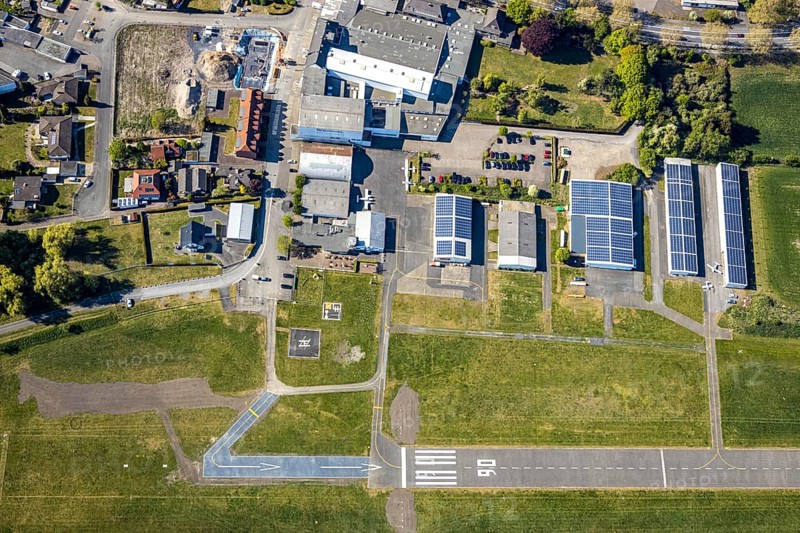 Hamm-Lippewiesen airfield EDLH, runway markings, Lippe reconstruction, Lippe river, Hamm, Ruhr area, North Rhine-Westphalia, Germany, Duisburg, DE, Europe, aerial photo, birds-eyes view, aerial photograph, aerial photography, aerial photography, overview, bird's eye view