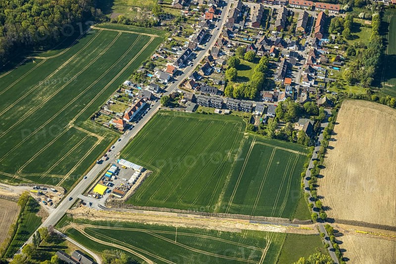 Aerial view, pipeline in the south of Bockum-Hövel, Hamm, Ruhr area, North Rhine-Westphalia, Germany, Düsseldorf, DE, Europe, birds-eyes view, aerial photography, aerial photography, overview, overview, bird's eye view