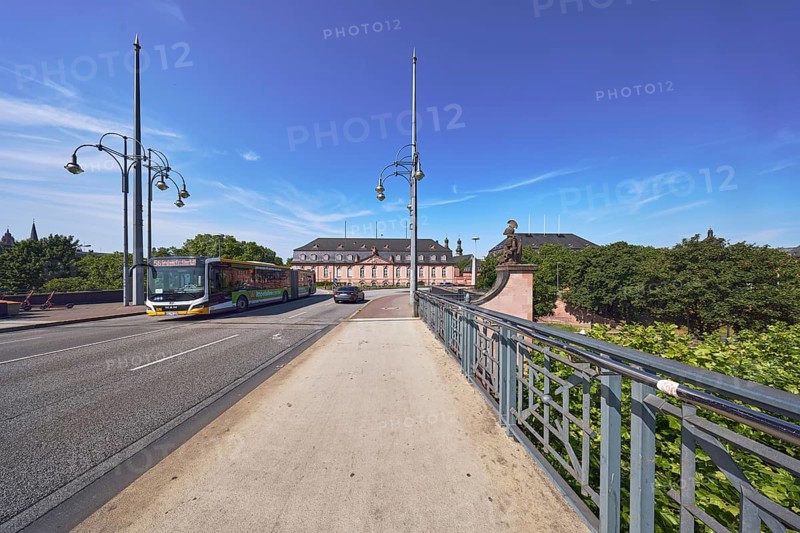 Car bridge and footbridge, bridge railing, bridgehead, lantern, public bus, line 56 bus, sidewalk, lanes, armoury, state chancellery, trees, blue sky, cirrostratus clouds, Theodor Heuss bridge, Mainz, state capital, district-free city, Rhineland-Palatinate, Germany