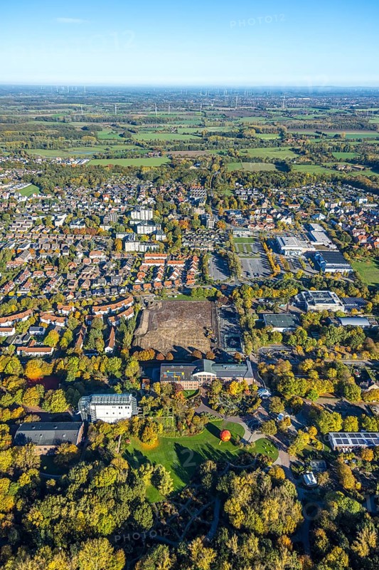 Aerial view, construction section of the Green Environmental Axis at Maxipark, construction site next to Freiherr-vom-Stein-Gymnasium, Maximilianpark entrance area with glass elephant, Uentrop, Hamm, Ruhr area, North Rhine-Westphalia, Germany, construction area, building plots, construction project, construction site, education, educational institution, DE, Europe, gymnasium, teaching institute, aerial photography, aerial photography, MaxiPark, new building, school, overview, bird's eye view, birds-eyes view, overview