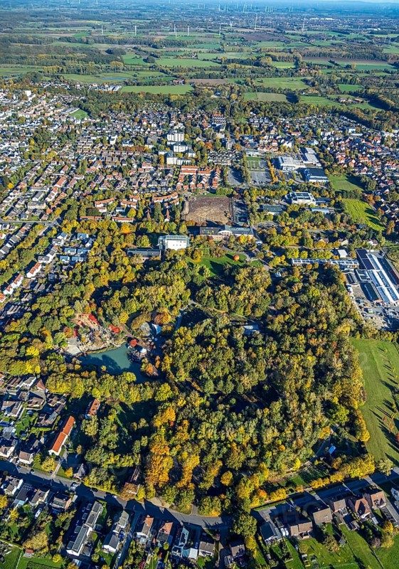 Aerial view, Maximilianpark amusement park with glass elephant, construction section of the green environmental axis at Maxipark, construction site next to Freiherr-vom-Stein-Gymnasium, Üntrop, Hamm, Ruhr area, North Rhine-Westphalia, Germany, DE, Europe, leisure activity, leisure area, leisure activities, amusement park, leisure activities, aerial photography, aerial photography, MaxiPark, park, overview, bird's eye view, birds-eyes view, green lung, overview