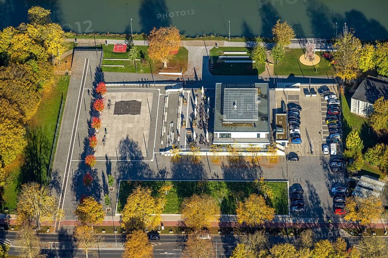Aerial view, water sports center on the Datteln-Hamm Canal, autumn trees, Mitte, Hamm, Ruhr area, North Rhine-Westphalia, Germany, trees in autumn colors, DE, Europe, autumn colors, autumn mood, aerial photography, aerial photography, sports center, overview, bird's eye view, water sports, birds-eyes view, overview