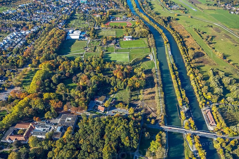 Aerial view, TusÃƒÂª Altes Fährhaus Restaurant am Datteln-Hamm Canal and Lippe River, Canal Ferry Bridge, below MVZ Prof. Dr. Uhlenbrock and Partner - Hamm spa garden location, autumn trees, view of the East Sports Center and Maximare - Erlebnistherme, Üntrop, Hamm, Ruhr area, North Rhine-Westphalia, Germany, trees in autumn colors, DE, Europe, health care, autumn, autumn colors, autumn mood, clinic, aerial view, aerial photography, aerial photography, medical facility, medical help, overview, bird's eye view, overview, medical care