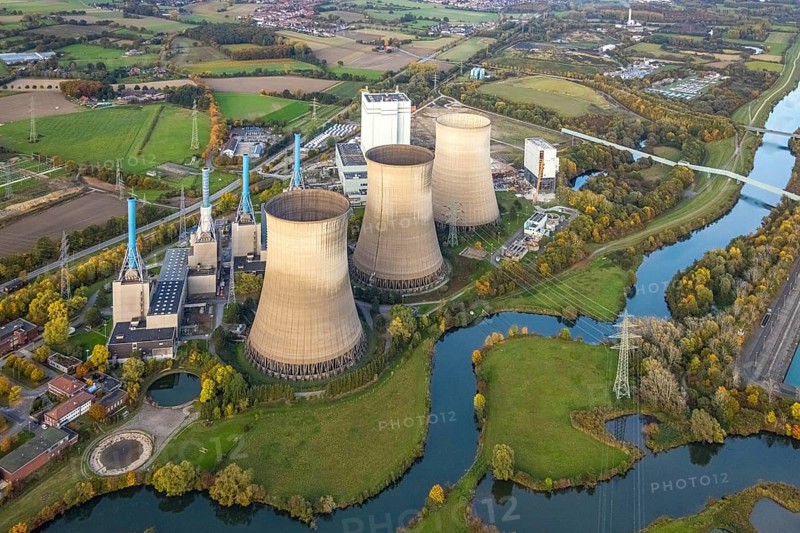 Aerial view, RWE Generation SE Gersteinwerk power plant, after blowing up the chimney, Stockum, Werne, Ruhr region, North Rhine-Westphalia, Germany, construction area, building plot, construction project, construction project, construction site, DE, Europe, Hamm, power plant, Gersteinwerk power plant, cooling tower, aerial photography, aerial photography, chimney, blast, overview, bird's eye view, landmark, Birds-eyes view, overview