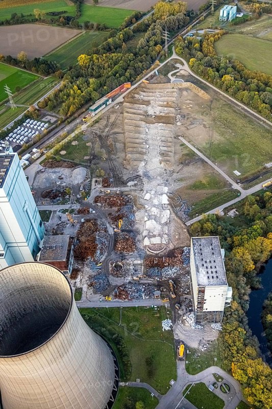 Aerial view, RWE Generation SE Gersteinwerk power plant, after blowing up the chimney, Stockum, Werne, Ruhr region, North Rhine-Westphalia, Germany, construction area, building plot, construction project, construction project, construction site, DE, Europe, Hamm, power plant, Gersteinwerk power plant, cooling tower, aerial photography, aerial photography, chimney, blast, overview, bird's eye view, landmark, Birds-eyes view, overview