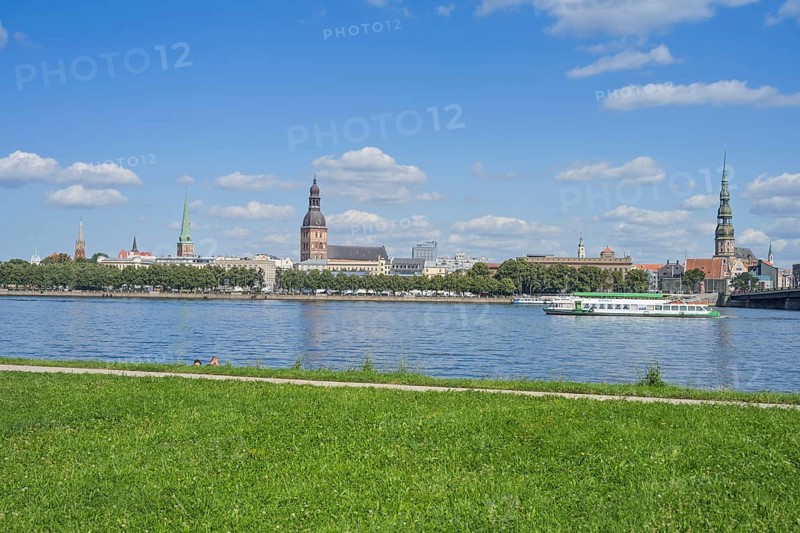 City panorama, Düna River, Old Town, Riga, Latvia