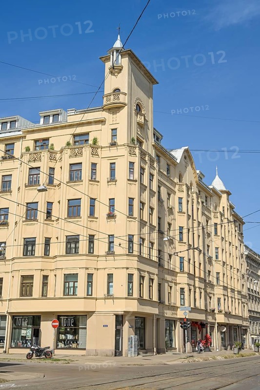 Old building, residential building, Krisjana Barona iela, Old Town, Riga, Latvia