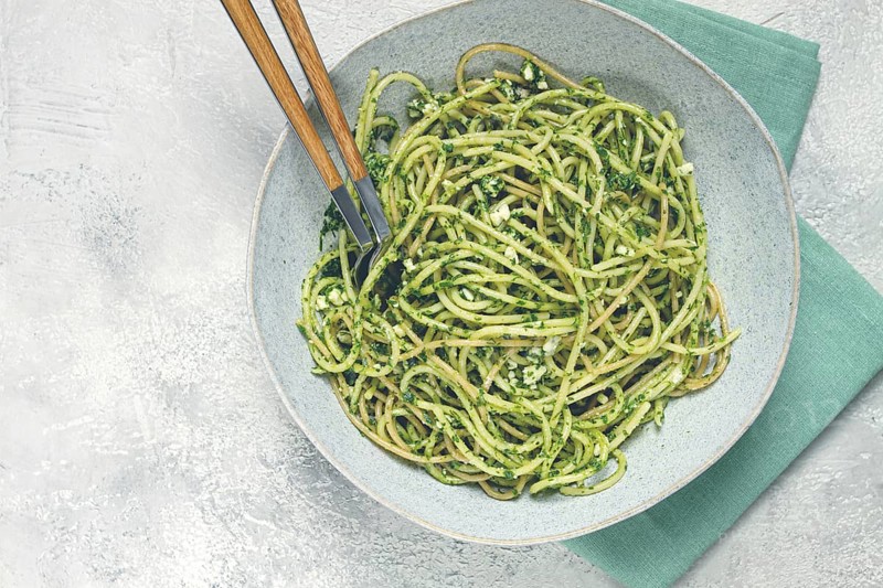 Spaghetti with pesto sauce, homemade, no people