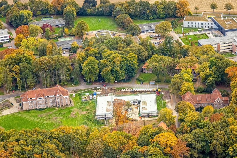 Aerial view, LVR-Klinikgebäude Südlicher Rundweg construction site, autumn trees, Hau, Bedburg-Hau, Lower Rhine, North Rhine-Westphalia, Germany