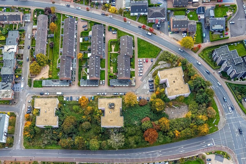 Aerial view, row house apartment houses Duvelskamp, between Westring and Mühlenstraße, autumn trees, Goch, Lower Rhine, North Rhine-Westphalia, Germany, DE, Europe, property tax, real estate, aerial photography, aerial photography, multi-family houses, apartment buildings, townhouses, overview, bird's-eye view, residential complex, living and living, residential area, residential buildings, residential quality, residential district, residential development, residential development, residential development, residential development, residential development, residential development, residential development, residential development, residential development, residential development, residential development, residential area, residential buildings, residential quality, residential district, residential development, residential development District, birds-eyes view, overview