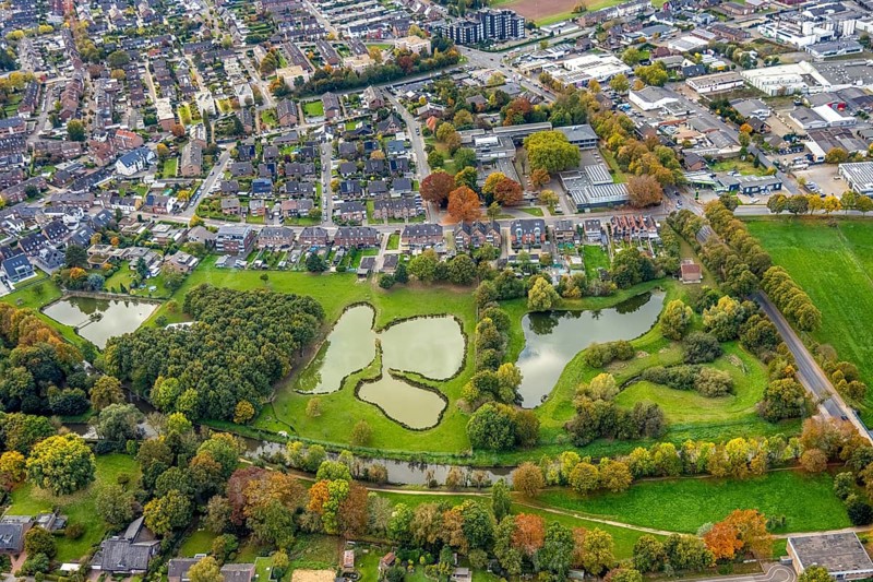 Aerial view, Niers river with ponds, Hervorster Straße housing development and Leni Valk School, Goch, Lower Rhine, North Rhine-Westphalia, Germany, education, trees in autumn colors, DE, Europe, property tax, autumn colors, autumn atmosphere, real estate, teaching institute, aerial photography, aerial photography, aerial photography, school, lake, pond, overview, bird's eye view, residential complex, living and living, residential area, residential area, residential area, residential area, residential area, residential area, residential area, residential area, residential area, residential area, residential area, residential area, residential area, residential area, residential area, residential area, residential area, residential area, residential area, residential area, residential area, residential area, residential area, residential area, residential area, residential area, residential area, residential area, residential area, residential area, residential area, residential area, ...