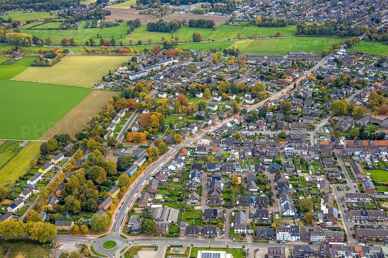 Aerial view, construction site and renovation Ostring with cycle path, residential area, Goch, Lower Rhine, North Rhine-Westphalia, Germany, construction site, construction project, construction site, DE, Europe, property tax, real estate, aerial photography, aerial photography, new building, overview, bird's eye view, residential complex, living and living, residential district, residential area, birds-eyes view, overview