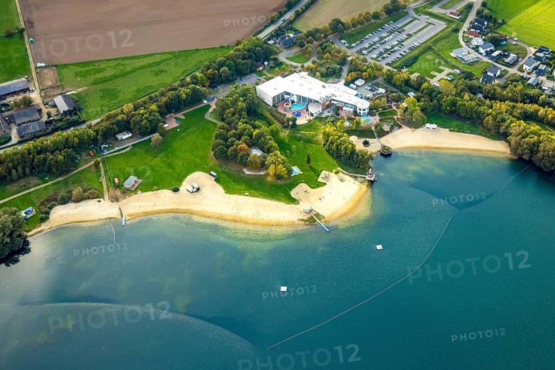 Aerial view, GochNess leisure pool and sandy lido, cauldron, autumn trees, Goch, Lower Rhine, North Rhine-Westphalia, Germany, bathing resort, DE, Europe, outdoor pool, leisure area, leisure activities, leisure activities, indoor pool, aerial photography, aerial photography, swimming pool, lake, lido, overview, birds-eyes view, overview