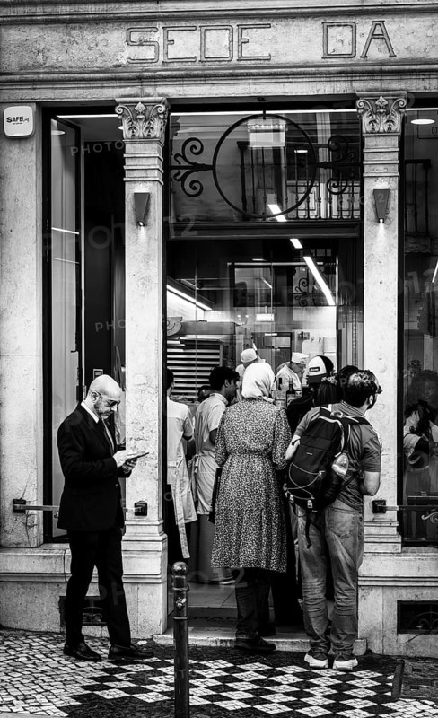 Black and white photography, Manteigaria, Fabríca de Pastéís de Nata, based in Lisbon, Portugal