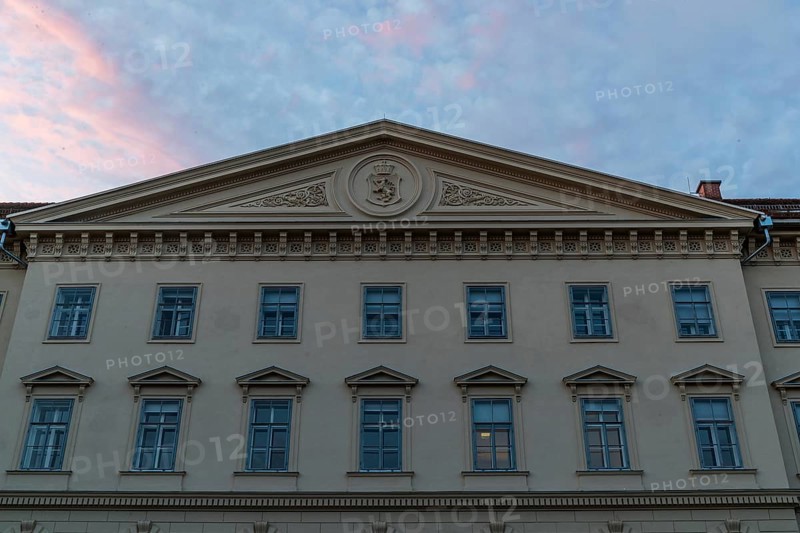 Neoclassicism, house facade with coat of arms of Styria, Graz, Styria, Austria