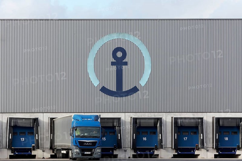 Kühne & Nagel, warehouse logo, logistics service provider, logo port, Duisburger Hafen, Duisburg-Rheinhausen, Ruhr area, North Rhine-Westphalia, Germany