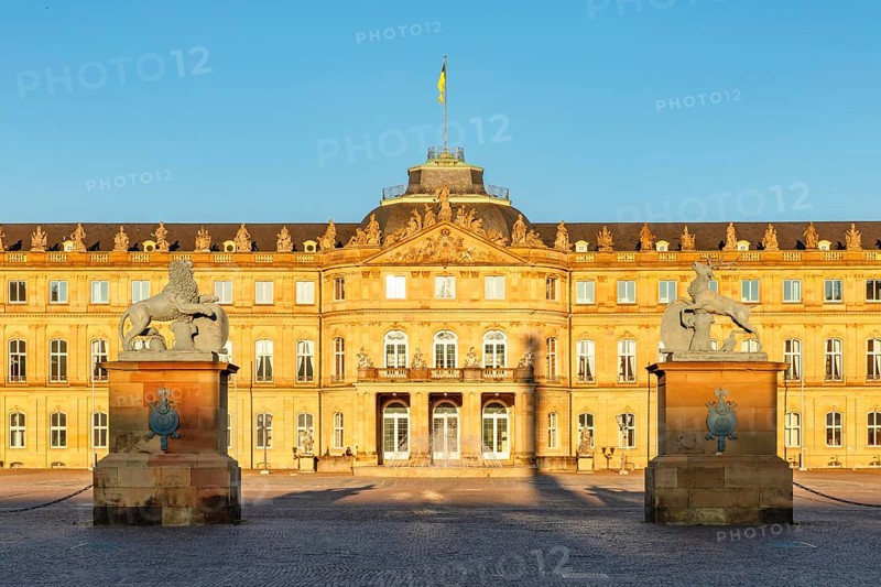 Schlossplatz with New Palace, Stuttgart, Baden-Württemberg, Germany, Stuttgart, Baden-Württemberg, Germany