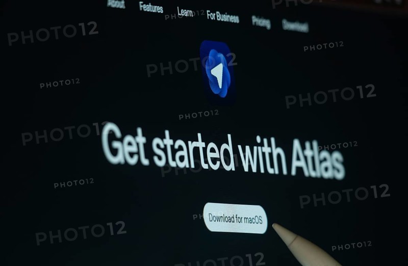 Dhaka, Bangladesh- 26 Oct 2025: A Laptop displaying the Get start with ChatGPT Atlas