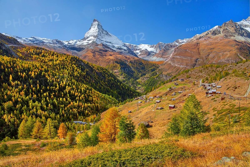 Landscape below the Sunnegga with hamlet of Findeln and Matterhorn 4478 m in autumn, Zermatt, Mattertal, Valais, Switzerland
