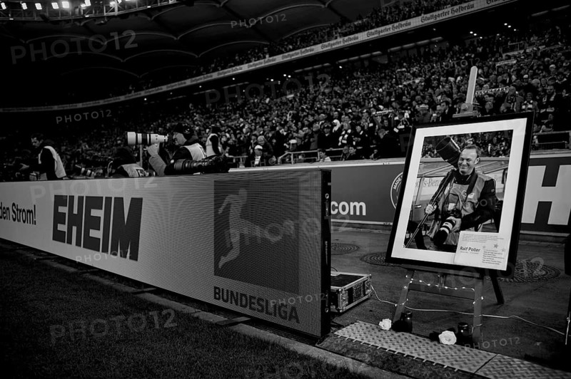 Commemoration of the death of sports photographer Ralf Poller on 14/10/2025, photo on easel, obituary, gang, sacrificial candles, black and white, MHPArena, MHP Arena Stuttgart, Baden-Württemberg, Germany