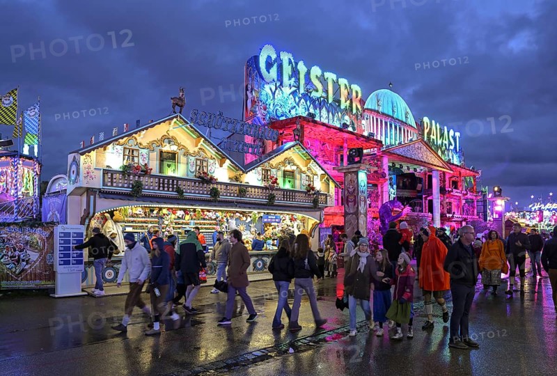 Haunted Palace ride, blue hour, Oktoberfest, Munich, Bavaria, Germany