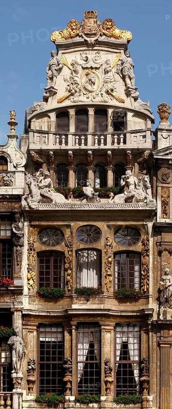 Baroque guild house of river boatmen (Le Cornett, the cornucopia) at the Grand Palace, Brussels, Belgium