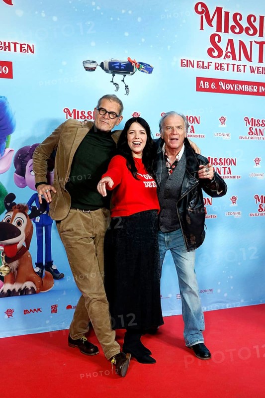Götz Otto, Malwanne and Michael Mendl at a special screening of MISSION SANTA - AN ELF SAVES CHRISTMAS at the Kulturbrauerei in Berlin on 25.10.2025