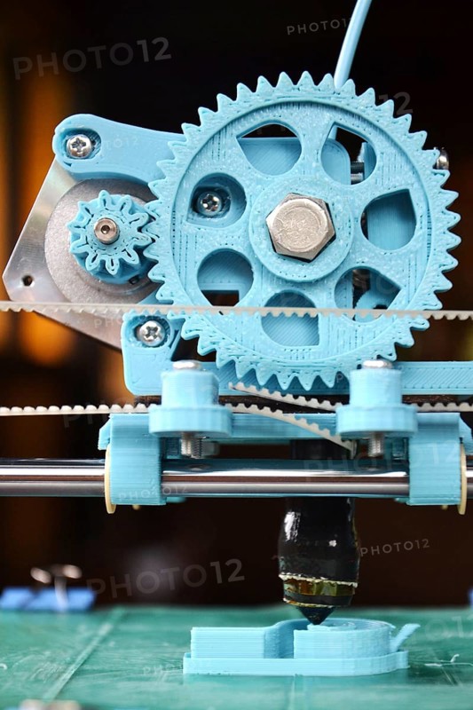 3d printer prints a fully functional whistle