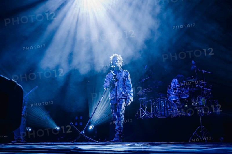 Singer Takahiro Moriuchi and drummer Tomoya Kanki from One Ok Rock live on Detox European Tour 2025 in Berlin's Max-Schmeling-Halle on 24.10.2025