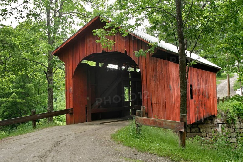 Slaughter House covered bridge in Northfield, VT. in Washington county, Central Vermont. 55 foot Queenpost Truss bridge built in 1872, crosses the Dog River. Located south of northfield falls just off Rt. 12