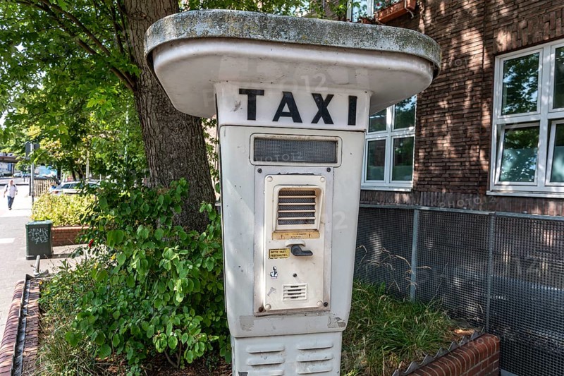 Call post at the Münsterstraße taxi stand in Rath — Düsseldorf, North Rhine-Westphalia, Germany