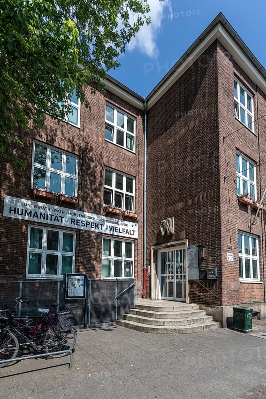 Citizens' office Rath, Münsterstraße — Düsseldorf, North Rhine-Westphalia, Germany