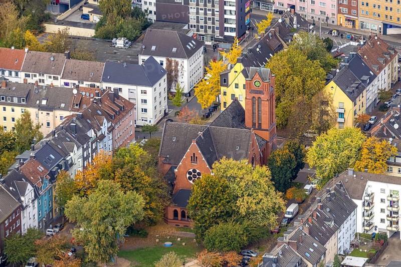 Aerial view, Christ church in the residential area of Altendorf district, Essen, Ruhr area, North Rhine-Westphalia, Germany, place of worship, place of worship, holy place, church, parish, denomination, aerial photography, aerial photography, religion, religious place, overview, birds-eyes view, overview