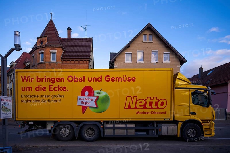Truck, delivery van, NETTO, brand discount, logo, Feuerbach district, Stuttgart, Baden-Württemberg, Germany