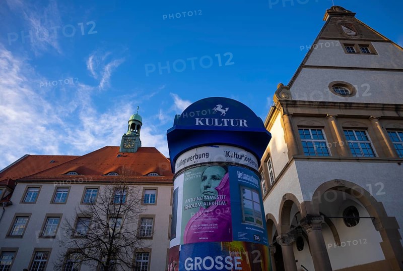 Outdoor advertising, advertising column, town hall, Bürgerbüro, Feuerbach district, Stuttgart, Baden-Württemberg, Germany