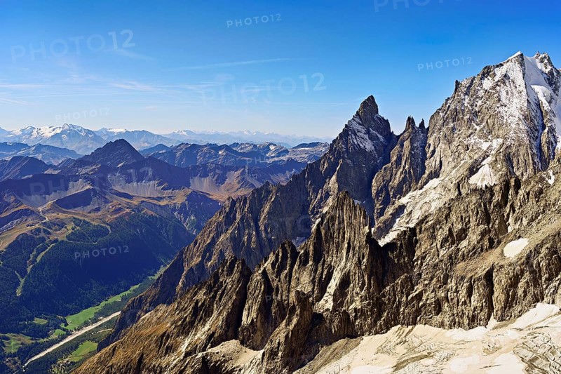 View of the mountains l'Aiguille Noire de Peuterey, L'Aiguille Blanche de Peuterey, in the back the Italian Alps, Pointe Helbronner observation terrace, Chamonix-Mont-Blanc, Haute-Savoie, watershed Italy, France