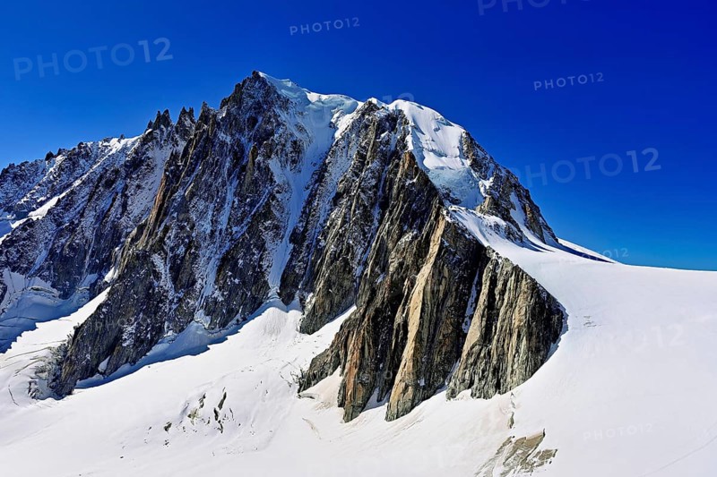 View from the Télécabine Panorama Railway of the Mont Blanc du Tacul mountain, in the foreground the glacier du Géant, Chamonix-Mont-Blanc, Haute-Savoie, France