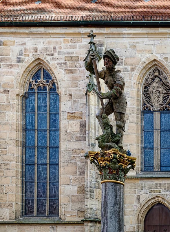 Georgsbrunnen, St. George Kills the Dragon, Collegiate Church of St. George, Holzmarkt, Tübingen, Baden-Württemberg, Germany
