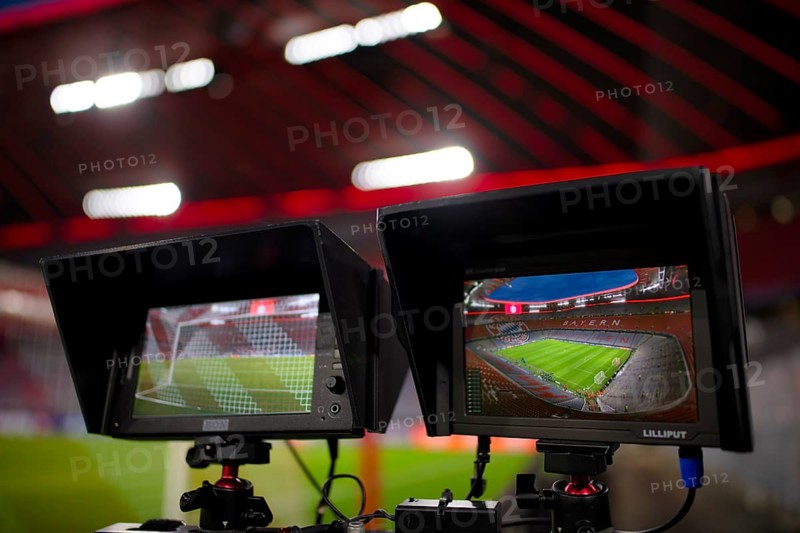 Backdoor camera monitors, overview view, total, goal, blue hour, Champions League, Allianz Arena, Munich, Bavaria, Germany