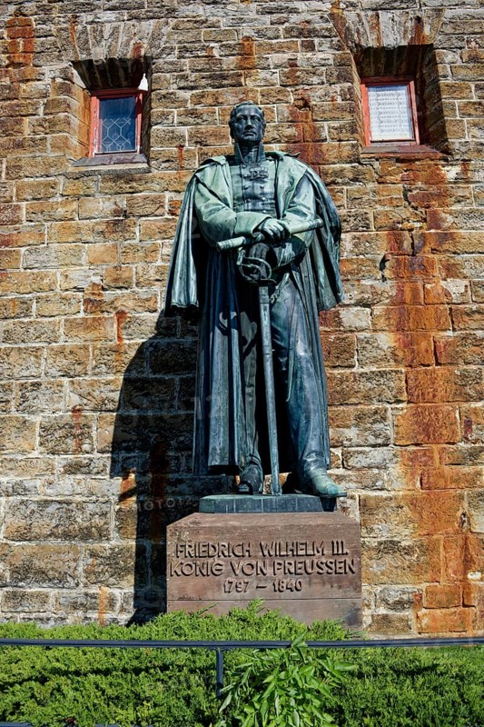 Bronze statue of Frederick William III King of Prussia, Hohenzollern Castle, ancestral home of the House of Hohenzollern, noble family, German emperors, Bisingen, Baden-Württemberg, Germany