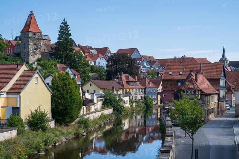 View of the old town on the river Hasslach, reflection, Kronach, Upper Franconia, Franconia, Bavaria, Germany
